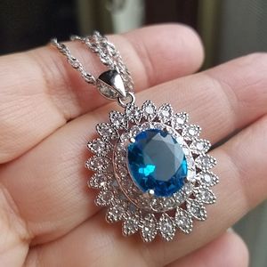 Swarovski Elements 925 Sterling Silver Aquamarine Blue Flower Halo Necklace NEW